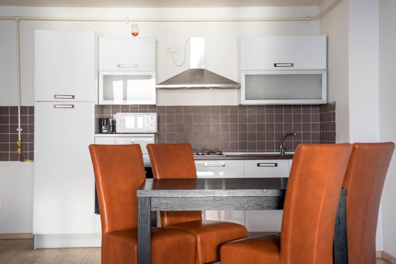 Lake Boutique Apartments & Rooms 마마이아 외부 사진