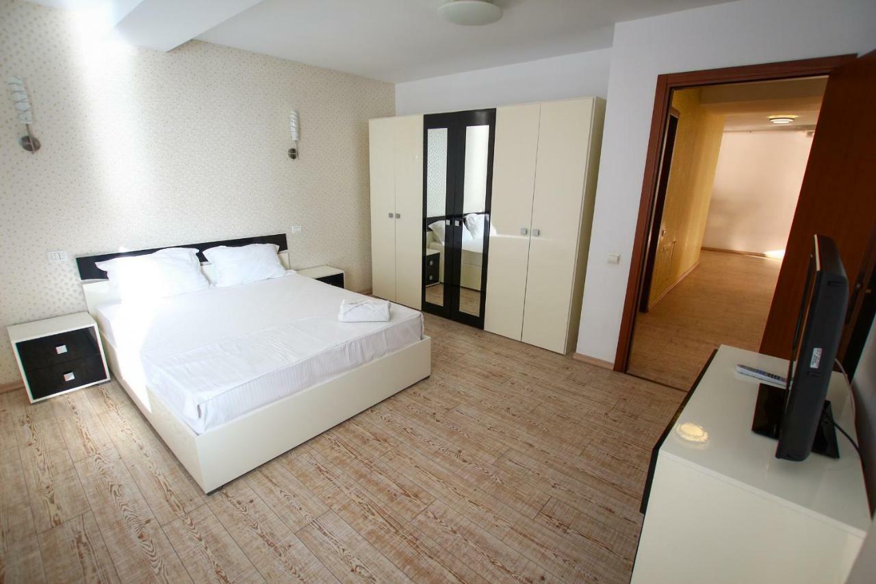 Lake Boutique Apartments & Rooms 마마이아 외부 사진